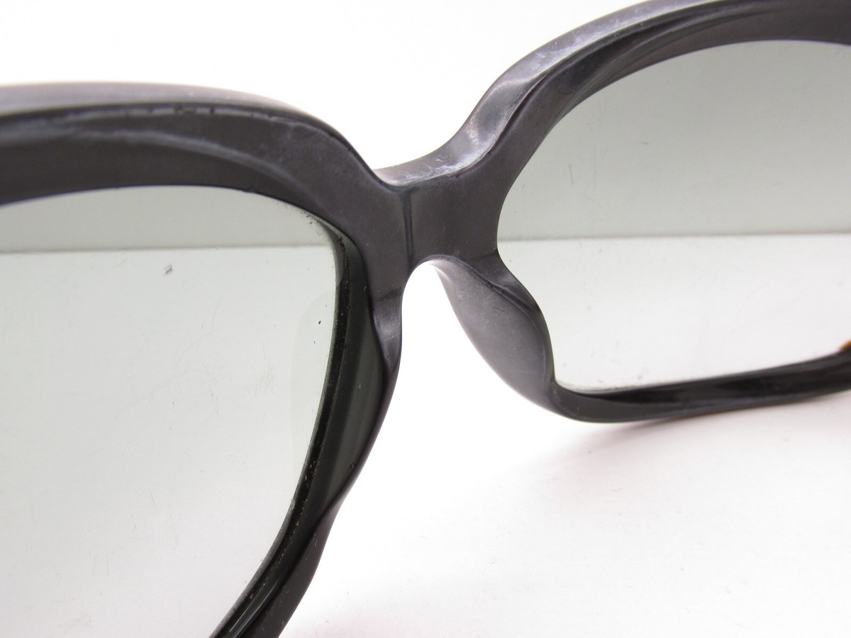 Burberry Authentic Square Wrap Design Sunglasses Model #B4035 Burberry BE4335 Sunglasses | FramesDirect.com main image 4
