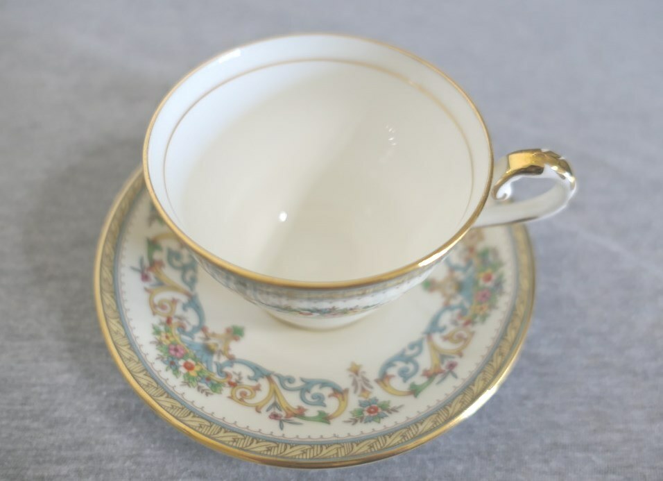 Vintage Aynsley Henley England Green Stamp Gold Trim Bone
