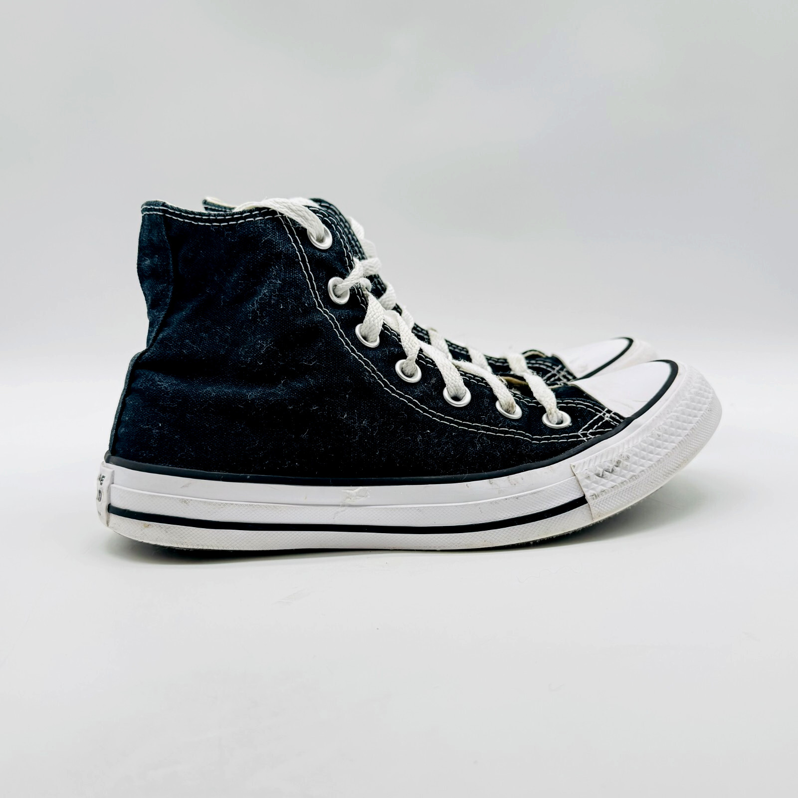 Converse Shoes Womens 7.5 Black Canvas High Top Sneakers Chuck Taylor All Star Converse Shoes Womens 7.5 Black Canvas High Top Sneakers Chuck Taylor All Star