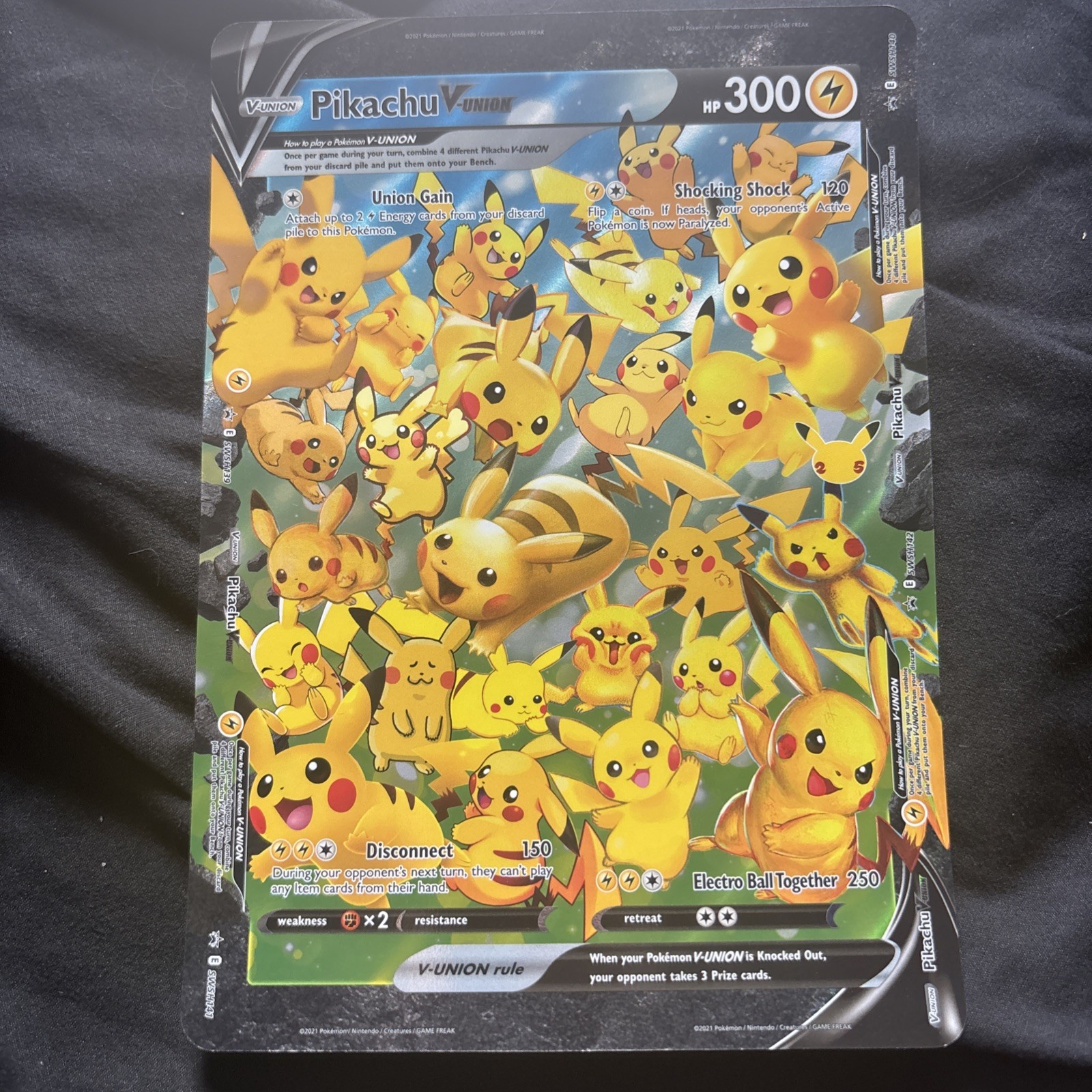 Pikachu V-Union JUMBO Pokemon Card 2021