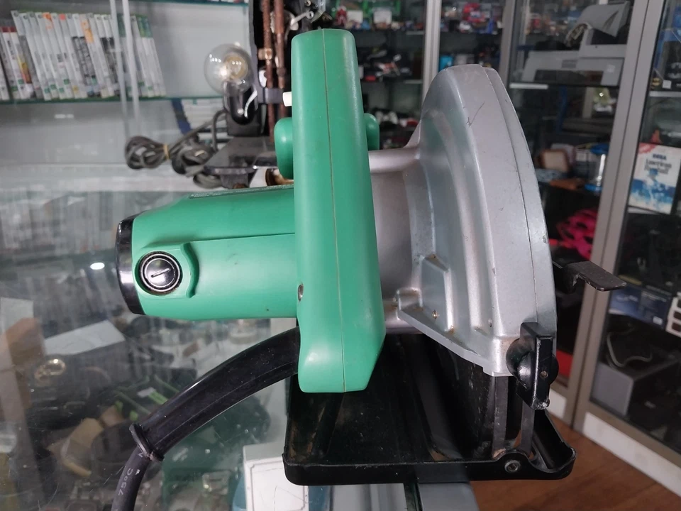 Sierra circular Hitachi C 7SE 190 mm - 240 V con cable 1080 W Foto 4 de 4