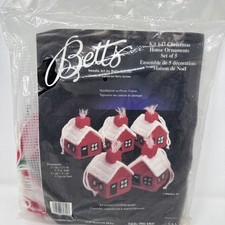 BETTS PLASTIC CANVAS CRAFT KIT CHRISTMAS HOUS...