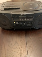 Sony CFD-V20 CD Cassette Recorder Player FM/AM Radio Boombox Tested Works