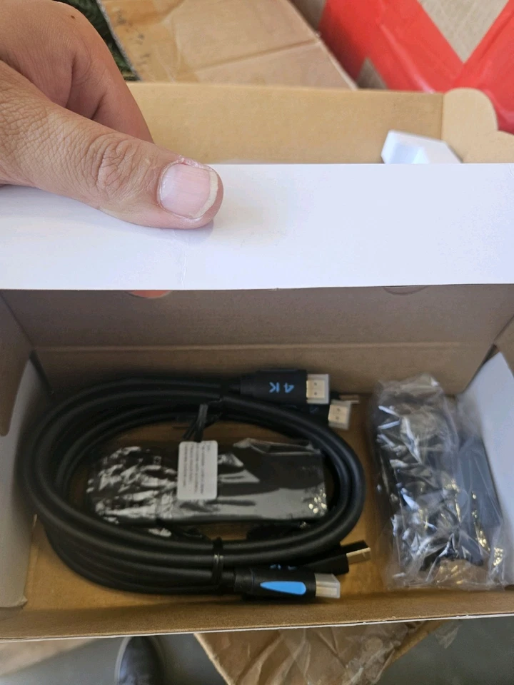 TESmart HDMI KVM Switch 2 Monitors 2 Computers 4K@60Hz, USB 2.0, Dual Monitor - Image 4 of 4