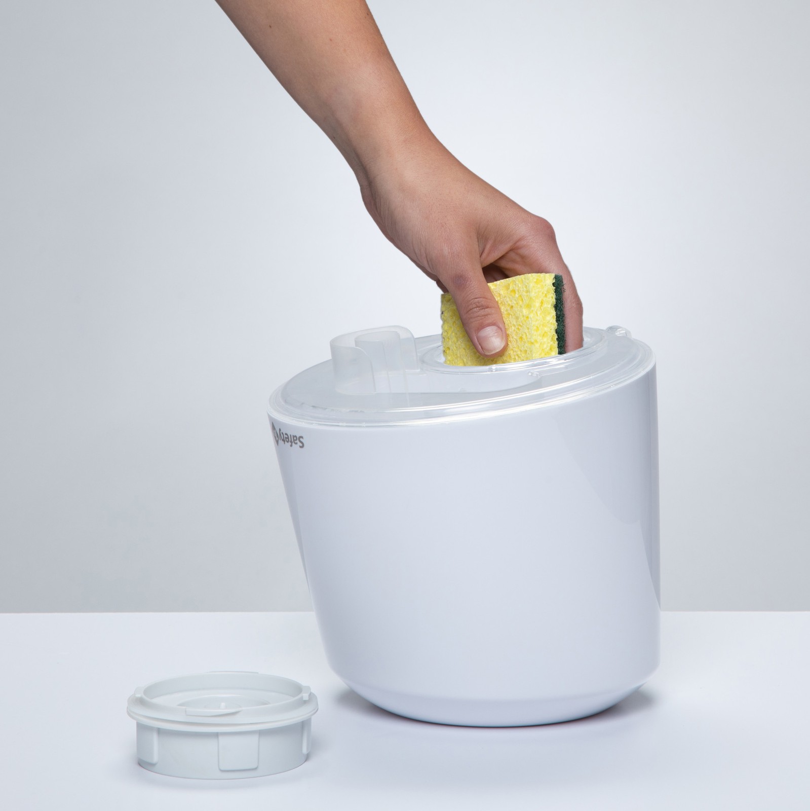 Safety 1st Stay Clean Humidifier, White