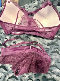 Victoria's Secret Burgundy Lace Front Close Racerback Push Up Bra 34DD & Panty M