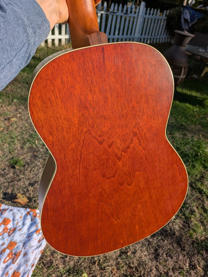 MINT Godin La Patrie Classical Guitar Natural Acoustic Nylon-String - Image 4 of 4