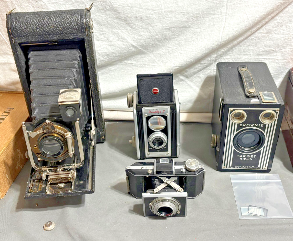 4 KODAK CAMERA Folding Box CANADIAN 3A B-5 BANTAM 828 DUALFLEX II