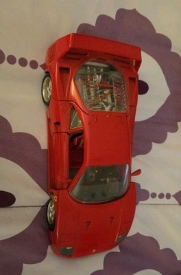 Burago 1987 Ferrari F40 Red 1/18 scale Die Cast Vintage Model Made