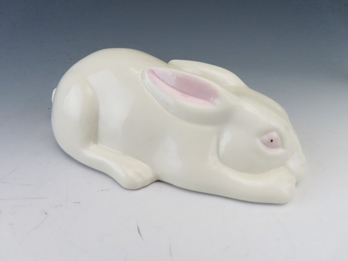 Rabbit figurine Belleek 0425 8th blue 1993-1996 5 1/2" long - Picture 2 of 4