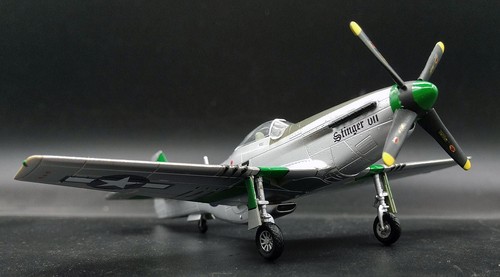 WWII P-51D Mustang 45FS 15FG 1945 aircraft 1/72 plane no diecast Easy model - Picture 2 of 8