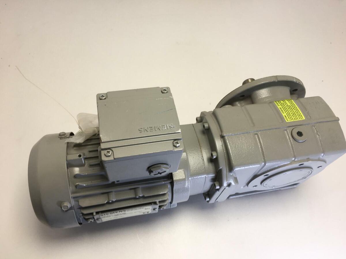 Siemens Gearmotor 2KJ1601-2CE13-9FW1-Z CF38-LA71M2 500V 0.55 Siemens Gearmotor 2KJ1601-2CE13-9FW1-Z CF38-LA71M2 500V 0.55