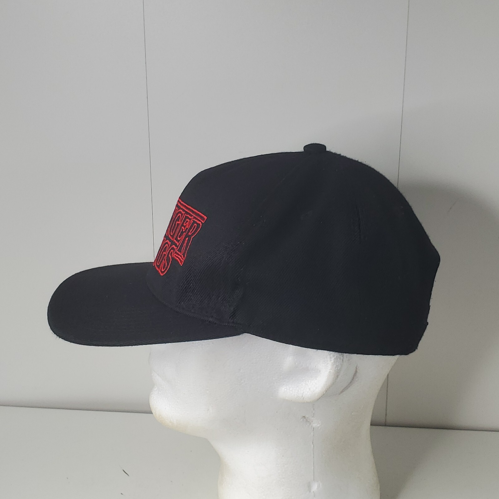 Official Stranger Things Embroidered Snapback Hat… - image 4
