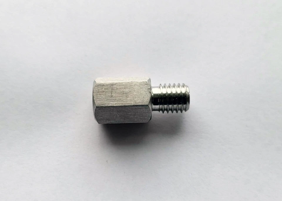 Adaptador de conversión de accesorios de sensor de presión de acero inoxidable M10x1,25 hembra a 1/8 NPT Foto 3 de 4