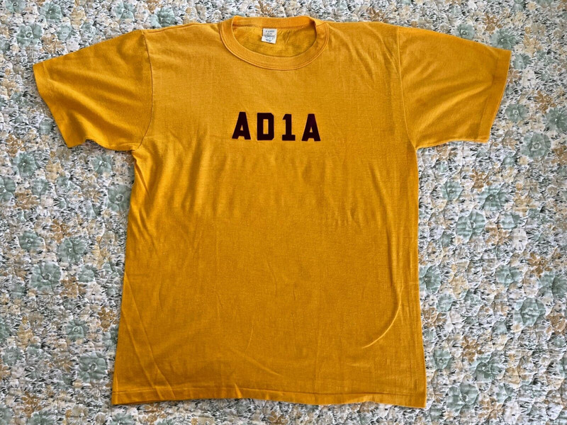 Vintage Deadstock 1980s Alabama Football Sports AD1A T-shirt size L