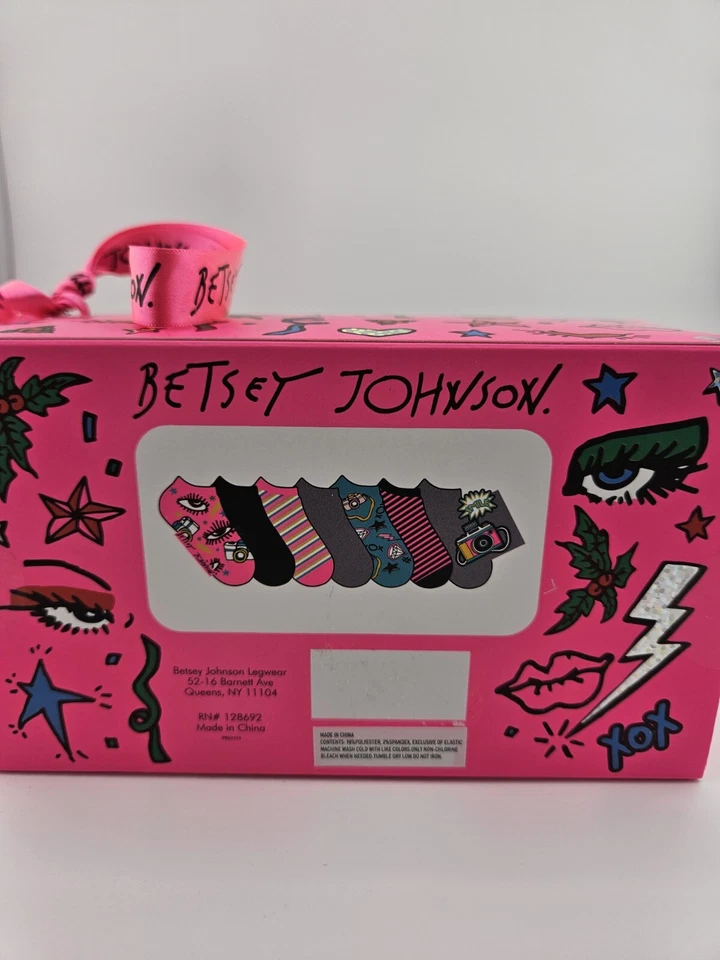 Betsey JOHNSON 7 ¡Calcetines de corte bajo para mujer nuevos con etiquetas! Talla 5-10 Super Lindo:)~ TOTALMENTE NUEVO Foto 3 de 3