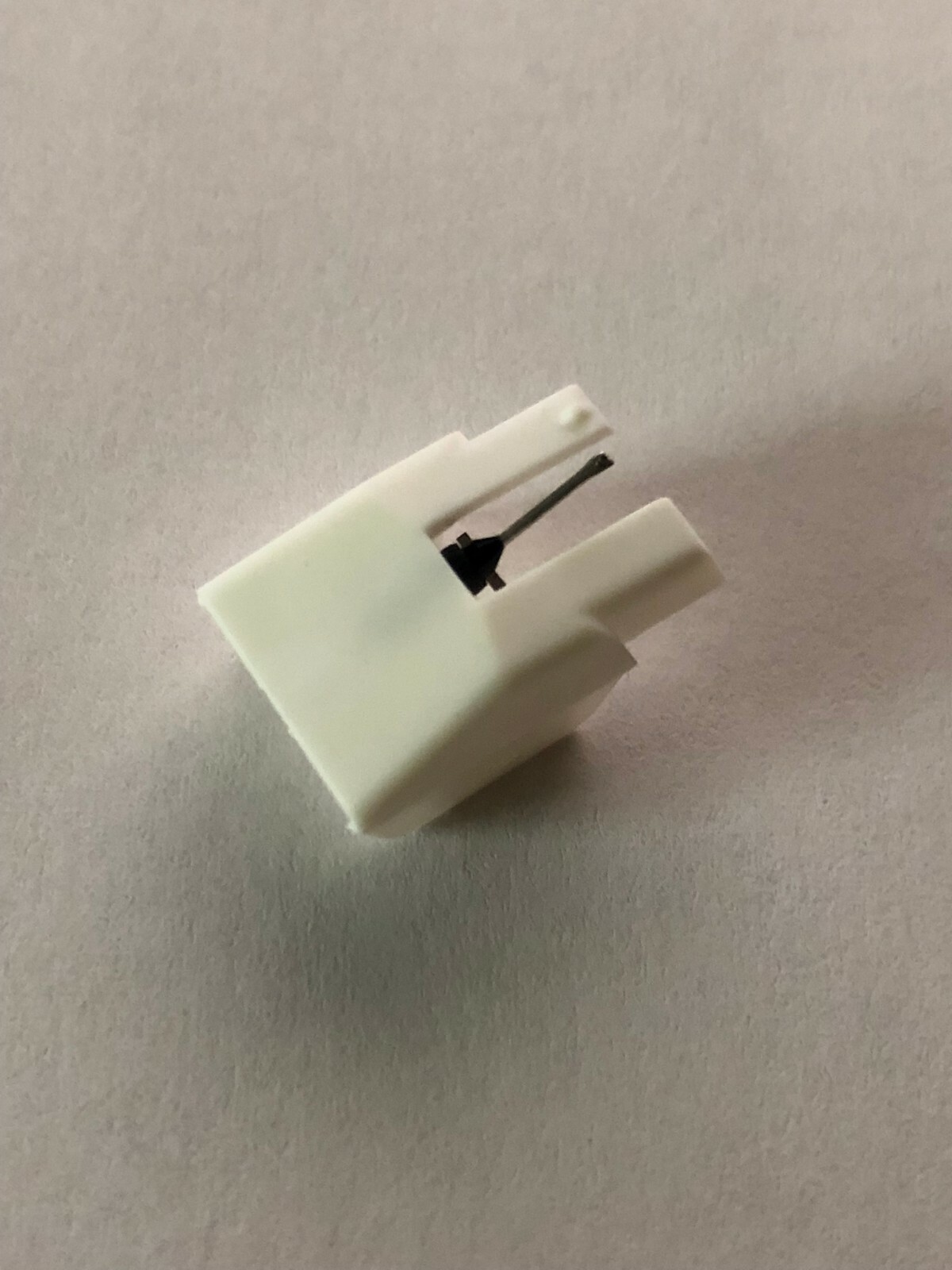 Diamant CEC CHUO DENKI MC 12S pour restaurer le son des vinyles