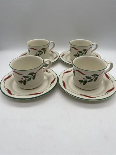 Set 4 Christmas Lenox “Country Holly” Coffee Cup & Saucer Sets Made In USA China