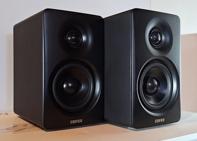 Edifier M60 Active Powered Bookshelf Speakers USB-C/AUX Hi-Res