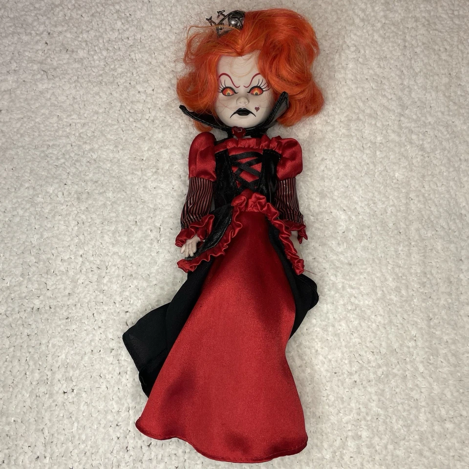 Muñecas Living Dead in Wonderland Inferno The Queen of Hearts 2009 Mezco SIN CAJA Foto 4 de 4