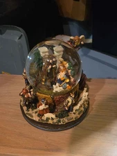 Kirkland Music Water Globe Nativity Rotating Angels