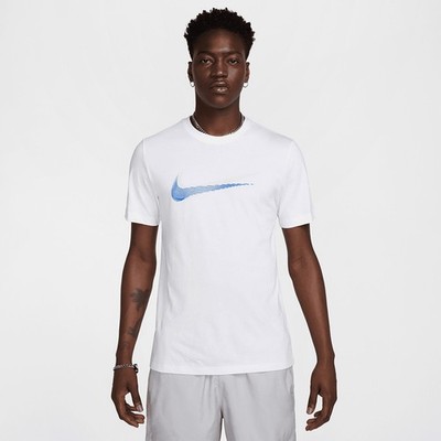 Nike T-Shirt Herren weiß Sportswear Swoosh Print Baumwolle Everyday Wear Classic Tee