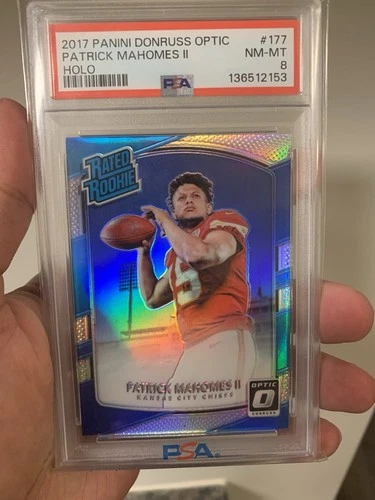 PATRICK MAHOMES II 2017 Panini Donruss Optic #177 RC ROOKIE HOLO PSA 8 Chiefs
