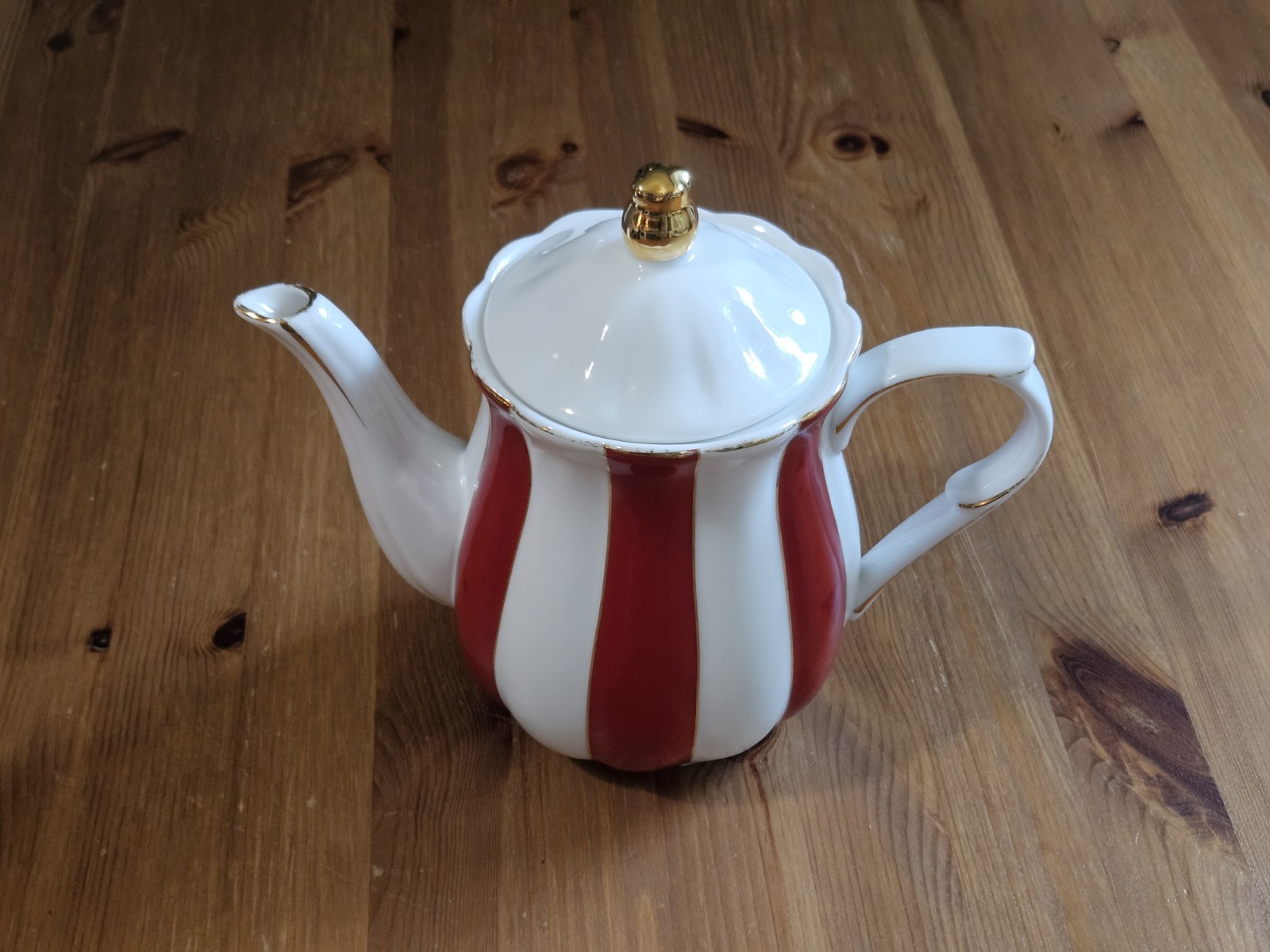 Grace Teaware Porcelain Red & White Stripe Tall Teapot Gold Scallop Trim 8" Tea