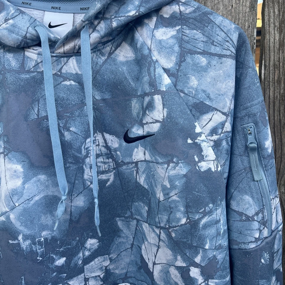 SUDADERA CON CAPUCHA NIKE THERMA FIT Leche/Azul TALLA M Mediana Foto 2 de 4