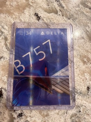 Delta Airlines B757 Aircraft Trading Card #34 2015 Holographic