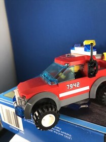 LEGO Fire Off-Road Rescue Truck 7942 City 100% Complete Fire Fighter W/Minifig