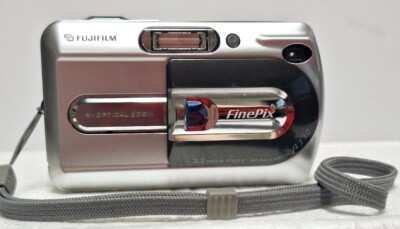 Fujifilm Digital Camera Finepix A330 complete instructions plus Lowepro Z20 case