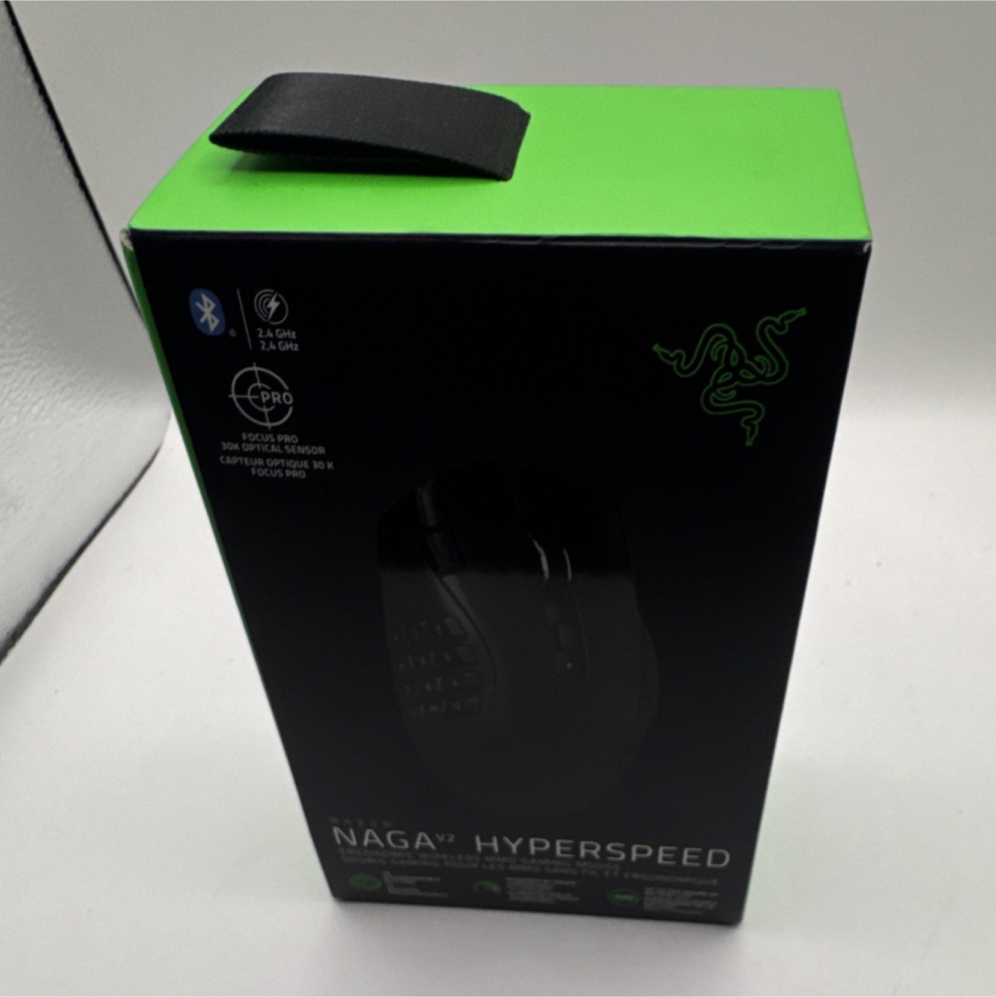 Razer Naga V2 HyperSpeed Wireless Gaming Mouse 30000 DPI 19 