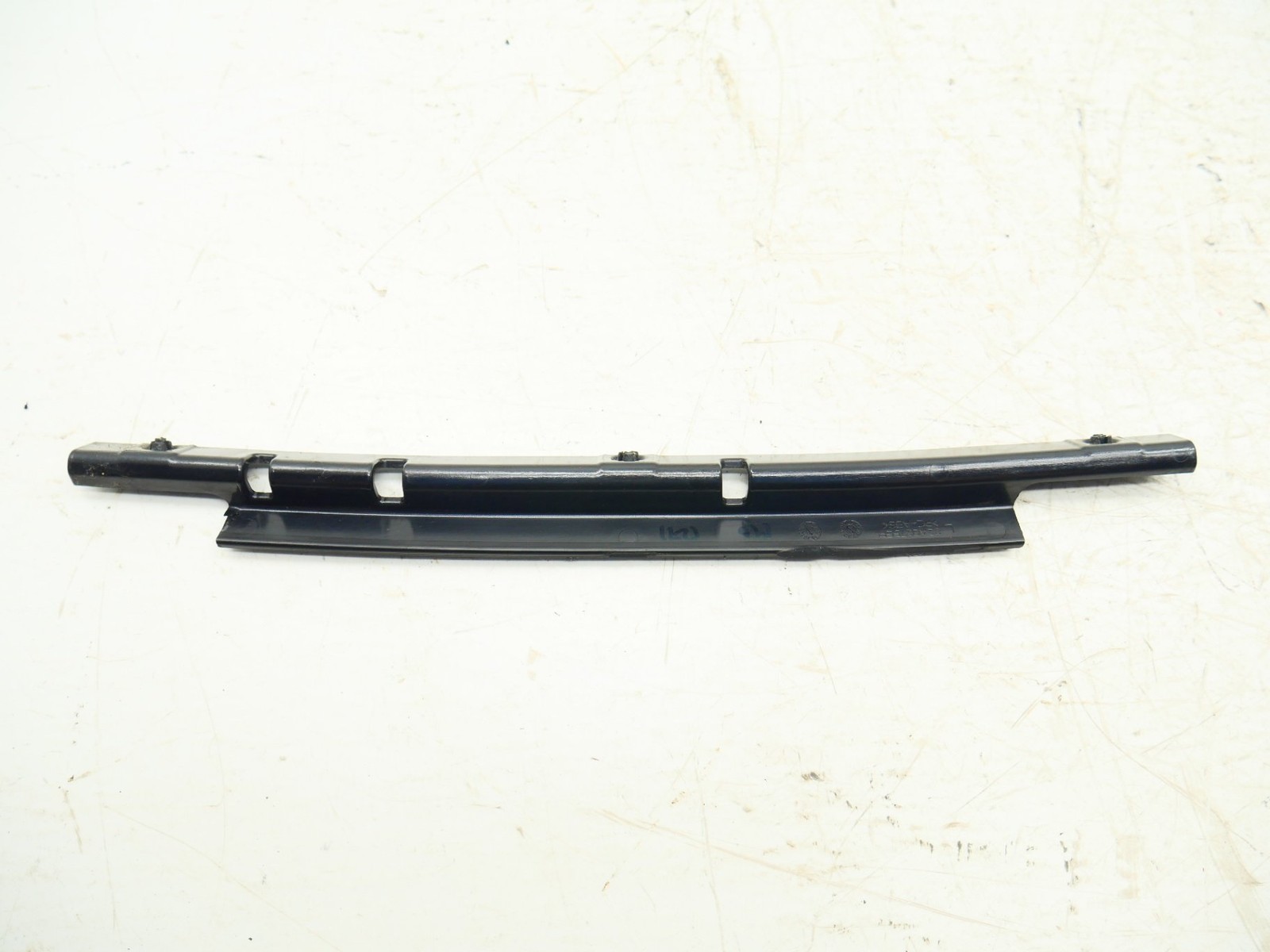 2020-2023 McLaren GT Left Drip Rail Molding Window Trim Seal 22AC904GP OEM
