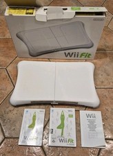 NINTENDO WII FIT BALANCE BOARD CON GIOCHI DISCO E ISTRUZIONI