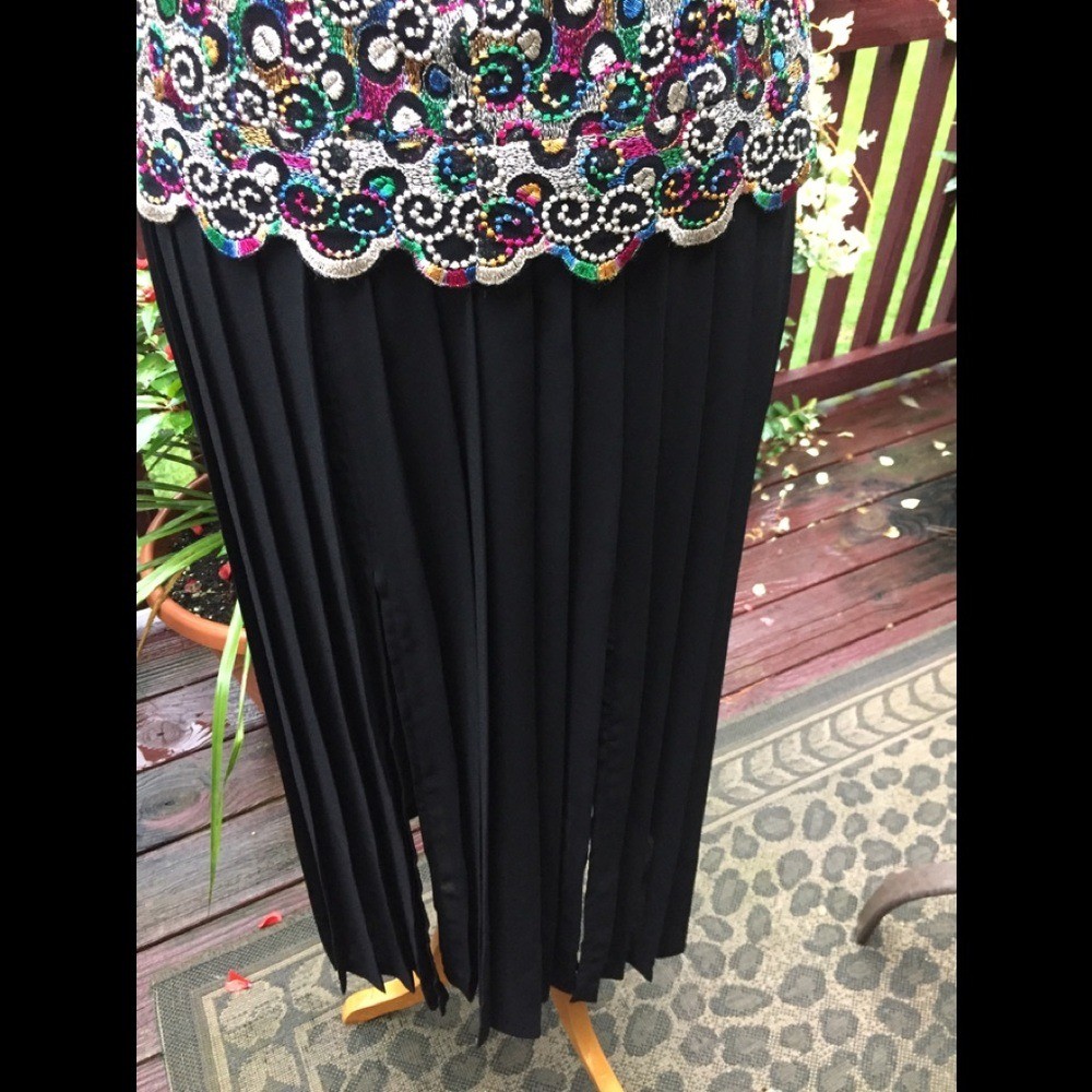 Cache Multicolor Top with attached Black Skirt Pr… - image 8