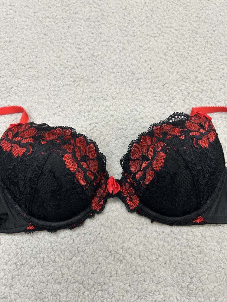 Adore Me Bra 34C Underwire Black Red Lace
