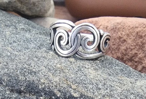 Retired James Avery Ring Sterling Silver