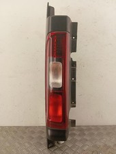 Feu arrière Nissan PRIMASTAR
