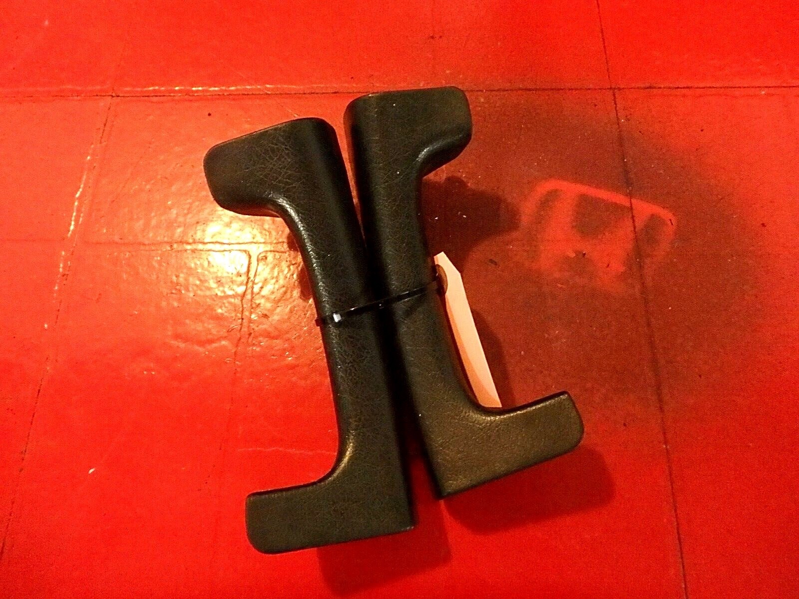 93 94 95 96 97 HONDA DEL SOL DOOR PANEL GRAB HANDLE SET PAIR BOTH OEM