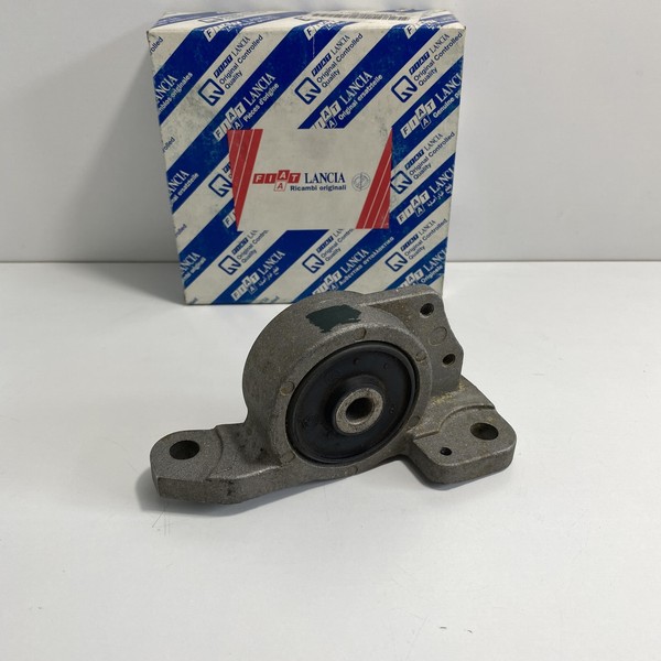 Originale Fiat Croma StüTze Fahrwerksgruppe 82479540-image