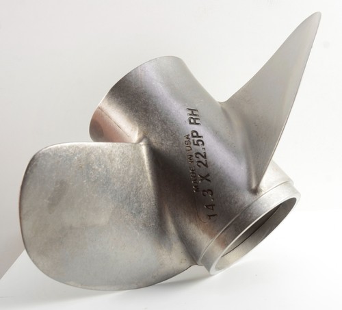 NEW Mercury Stainless Steel Propeller Bravo III 14.25 X 22.5 RH 48-8M8022410 - Picture 3 of 5