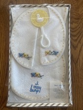 VTG 1950/60s Embroidered Baby Gift Set 2 Drool Bibs, 1 Burp Pad, 1 Duck Rattle