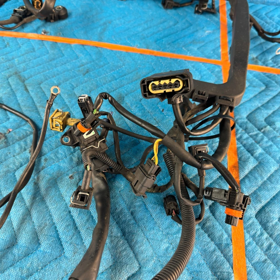 1997–2002 Mercedes CLK320 Engine Wiring Harness OEM A2085401532 - Image 3 of 4