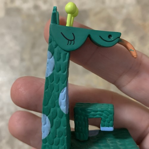 Kidrobot Tic Toc Apocalypse Series Giraffagon Figure Amanda Visell 2010 *FLAW* - Foto 10 di 19