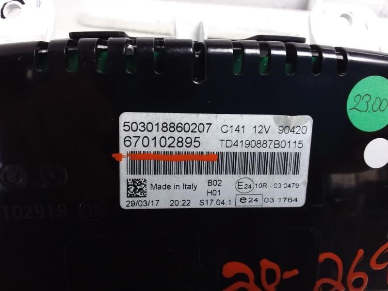 SPEEDO MASERATI LEVANTE   2017 Speedometer 861180 ID # 670102895 