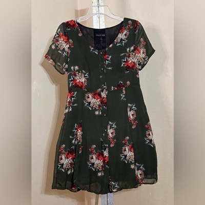 Mary & Mabel Floral Green Dress with Brass buttons Sz Small