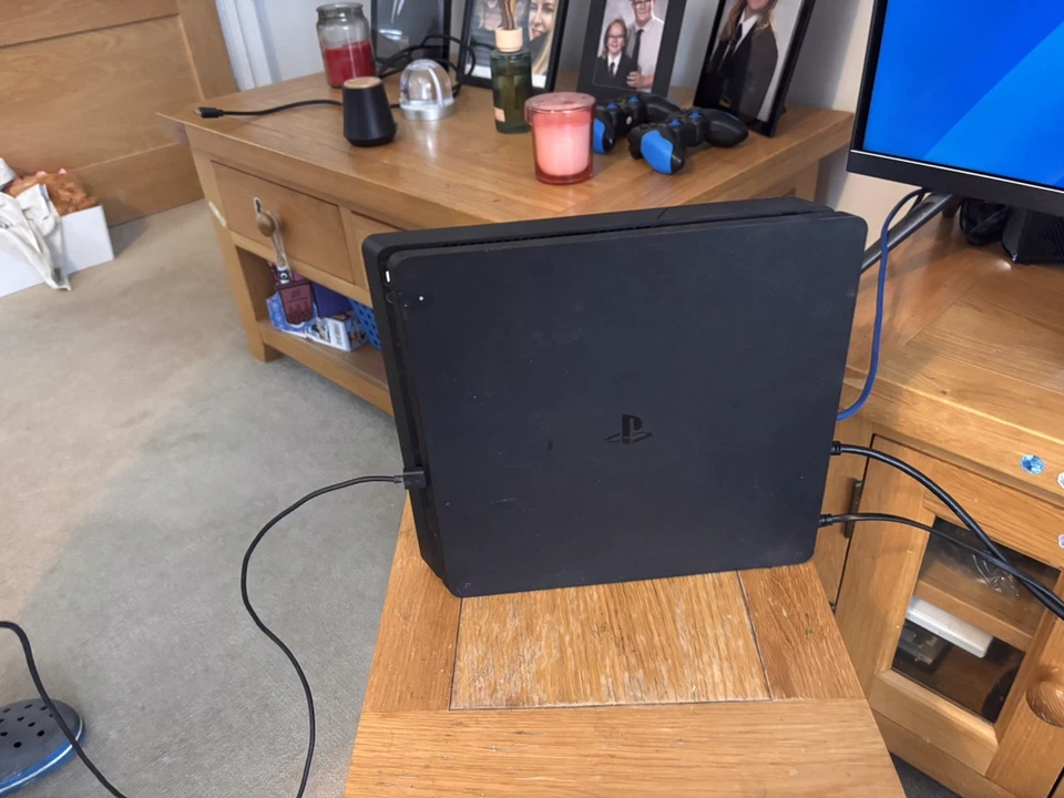 Sony PlayStation 4 PS4 Slim 500GB Console Tested & Working with Two Controllers - Image 2 of 4