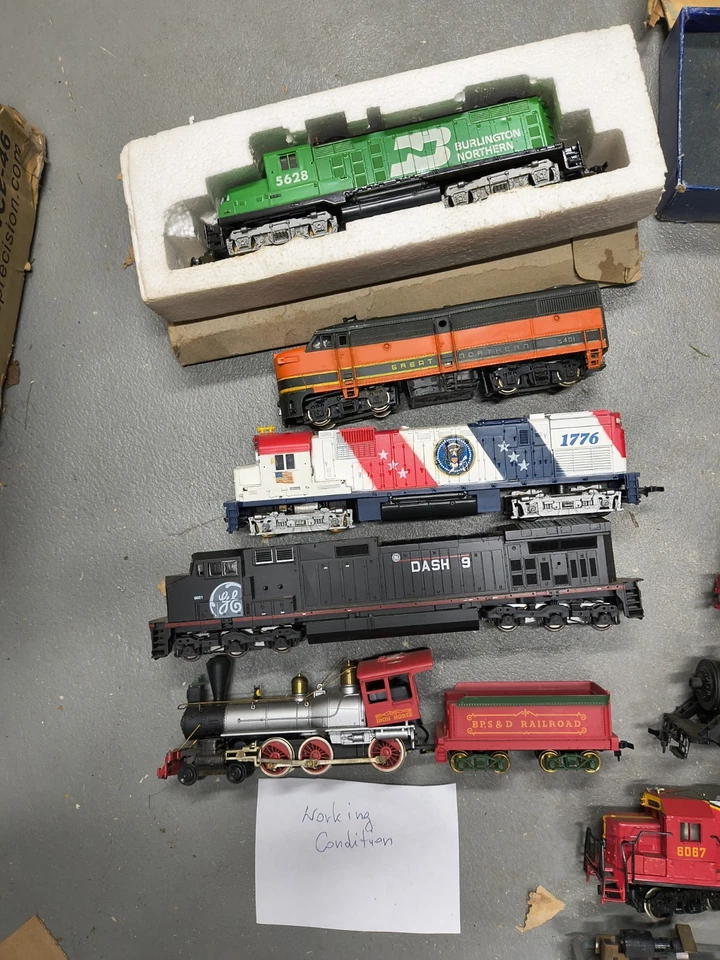 Big Lot Of Ho Scale Locomotive's Canadian National, Mantua, Rivarossi+Other's  - Image 2 of 4