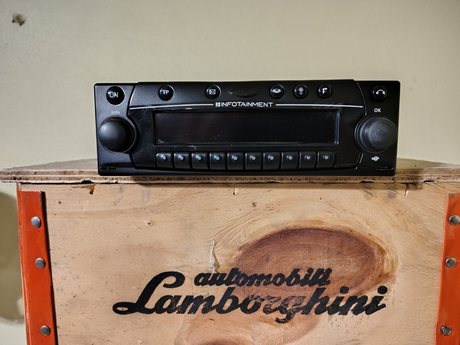 05-07 Maserati GranSport M138 Radio Head Infotainment Becker 021894 OEM 36k